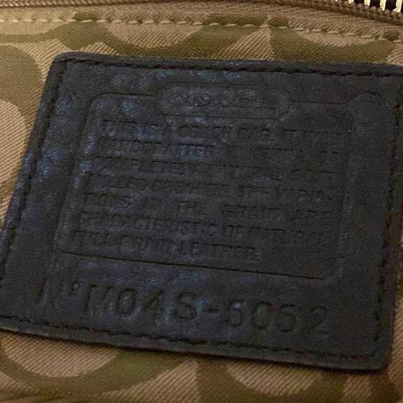 Vintage 2004 Coach Hamilton Black Grain Leather
5052 - Picture 9 of 11